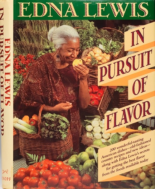 Book cover of in pursuit of flavor by edna lewis